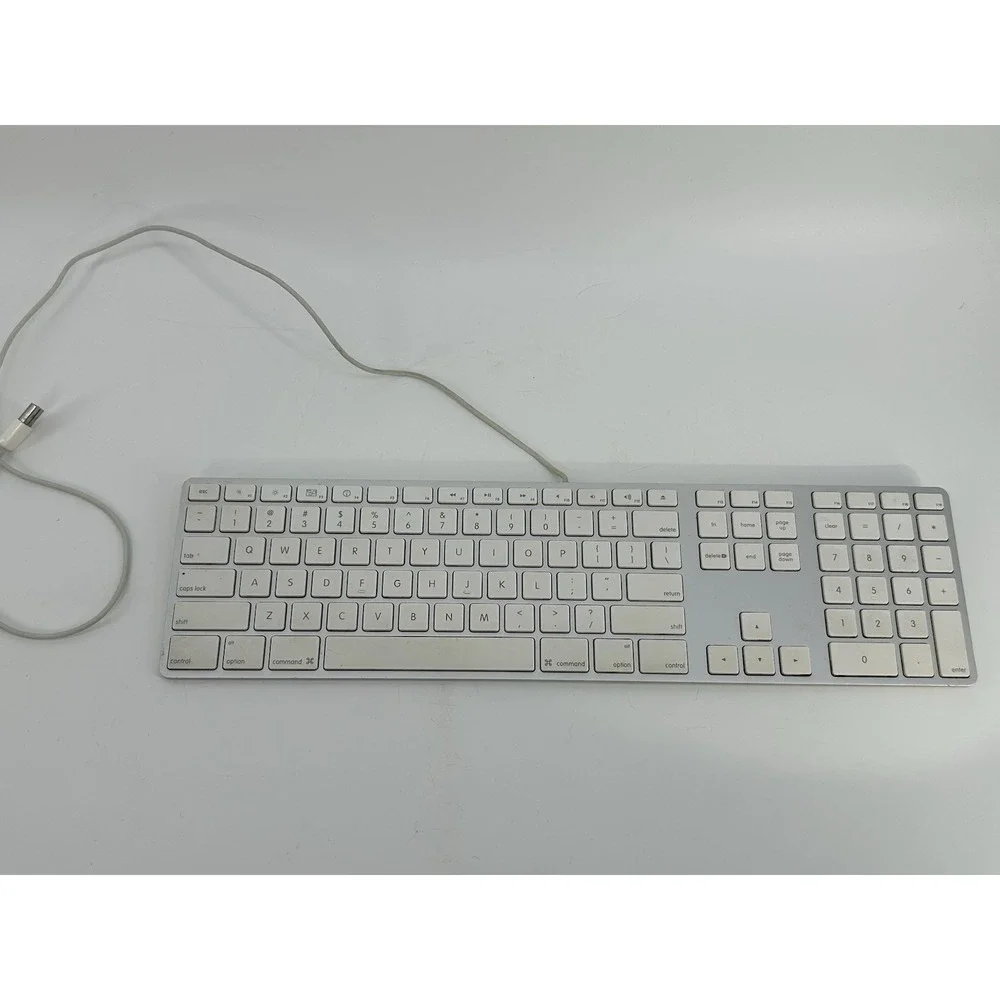 Apple A1243 Wired USB Silver Aluminum Keyboard w. Numeric Keypad, Tested Working